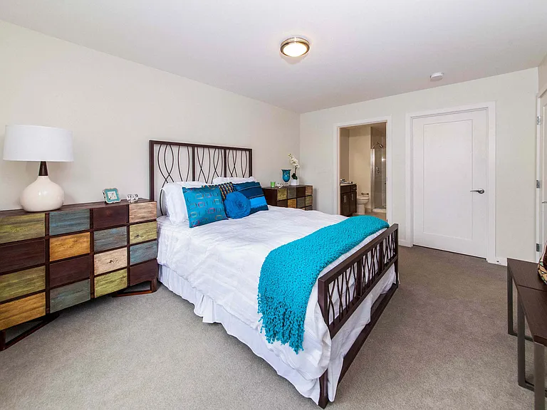 Linea Cambridge Apartments — Photo 7