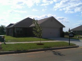 350 Harbor Glen Dr, Madison, AL 35756