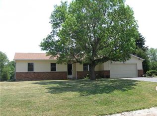 405 S Walnut St, Roachdale, IN 46172