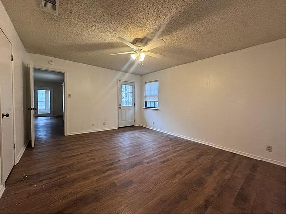 3rd image of 1107 Sierra Vista Dr