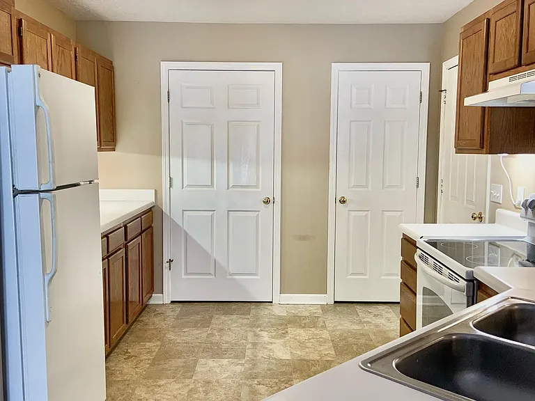 1721 Canton Ave #A — Photo 2