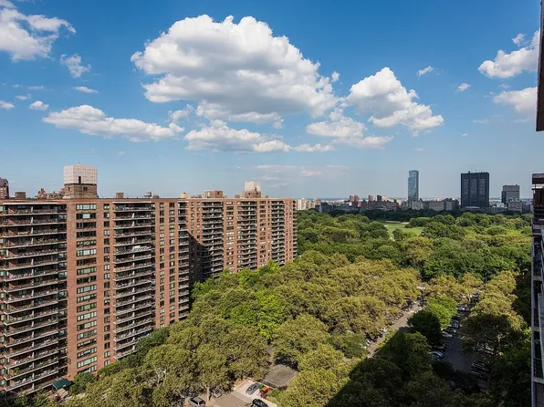 382 Central Park W APT 16N, New York, NY 10025