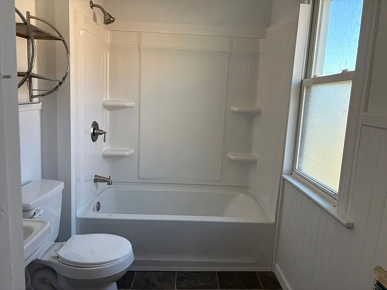 2517 Grand Ave — Photo 6