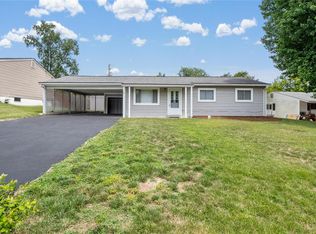 16 Jane Ct, Maryland Heights, MO 63043