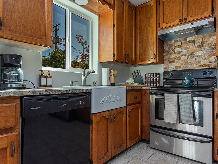 3526 N Santa Rita Ave — Photo 11