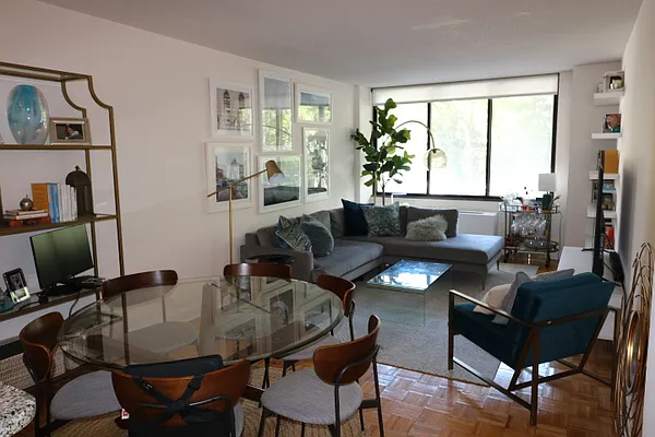 Rented by Newell and Assoc. | media 11