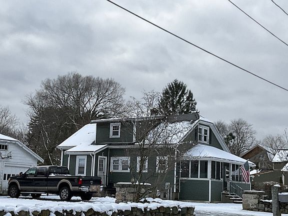 3rd image of 37 Columbus Ave