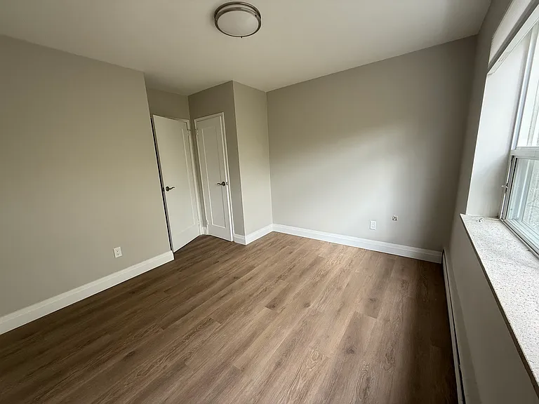 105 Water St — Photo 9