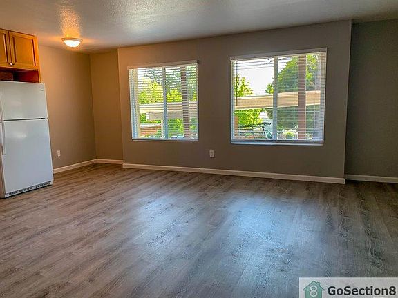 3rd image of 112 Kathy Ellen Dr APT 3