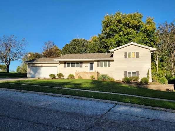 1385 N 14th St, Fort Dodge, IA 50501