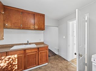 959 Earl St APT 2, Saint Paul, MN 55106