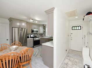 118 Park Ln, Wayne, NJ 07470