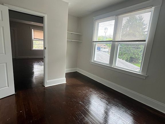 3rd image of 3683 Vine St #2