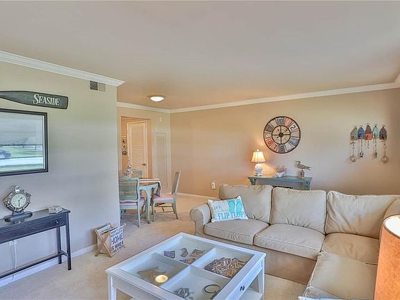 3rd image of 6015 19th St N APT 105