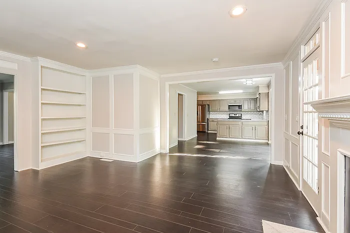 1502 Oakmoor Pl — Photo 8