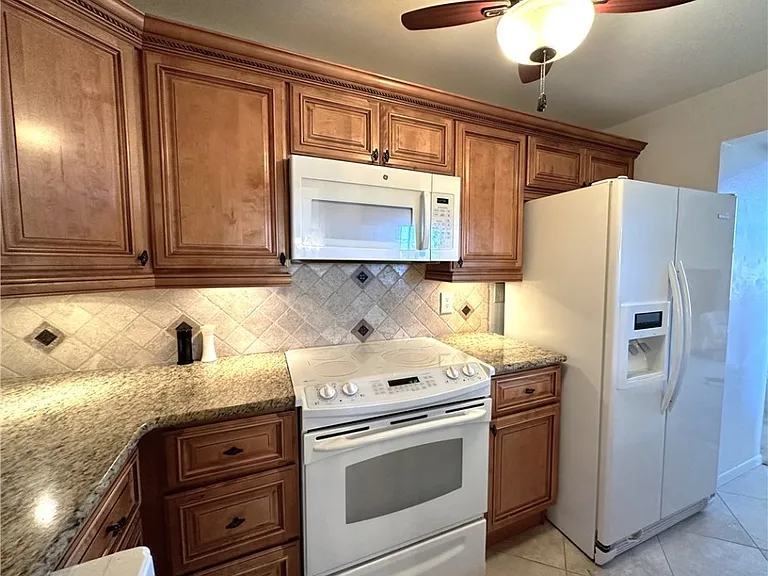 3460 N Key Dr #311 — Photo 5