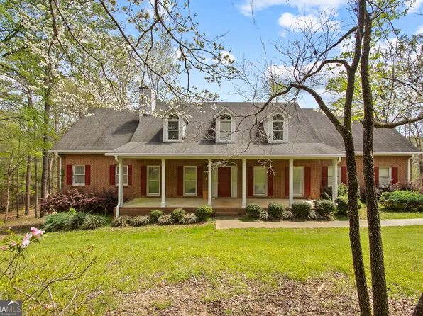 125 Tumbling Shoals Dr, Gray, GA 31032