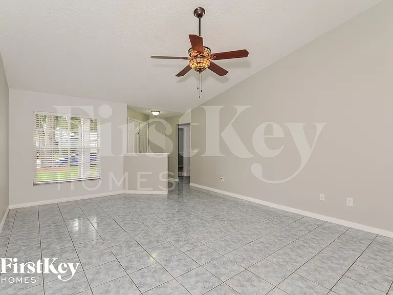 316 Crayford Pl — Photo 2