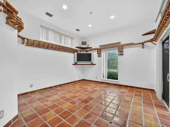 10345 SW 23rd Court, Davie, FL 33324