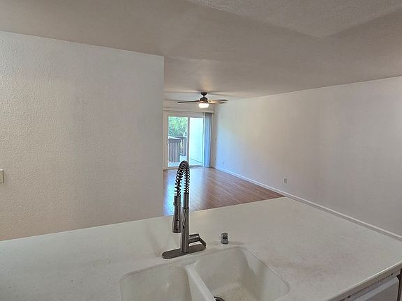 5th image of 6131 Rancho Mission Rd Unit 106