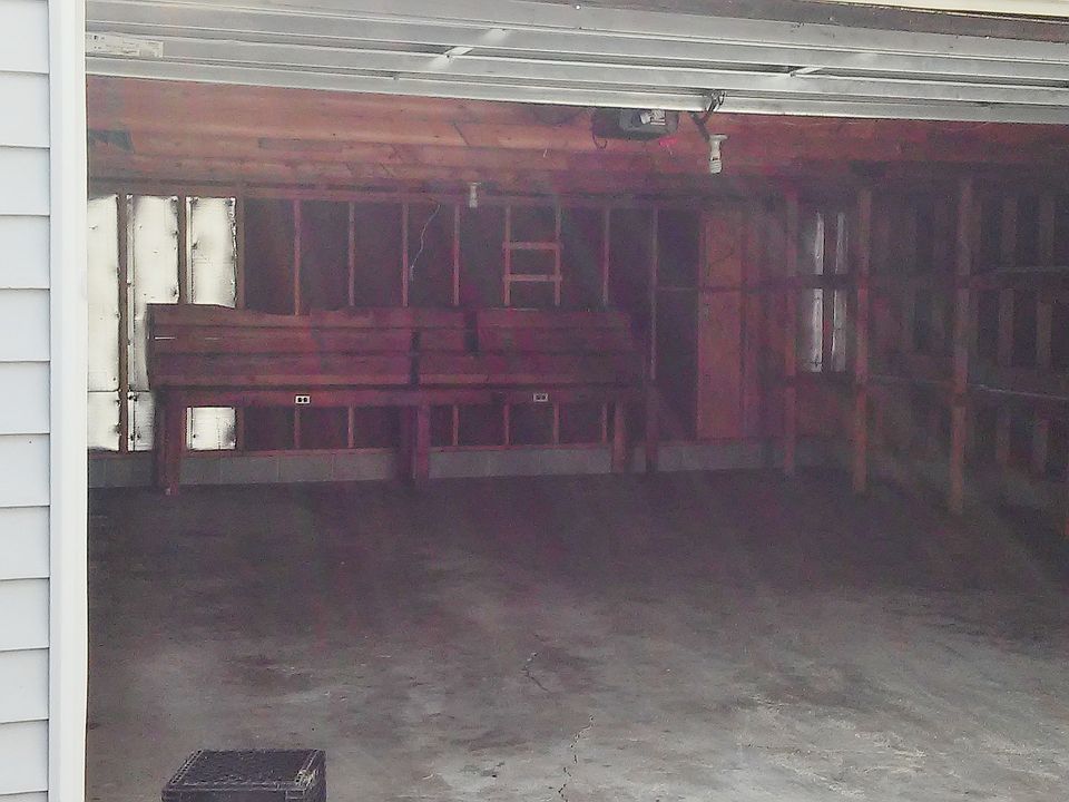 1st image of 4206 S Lynhurst Dr