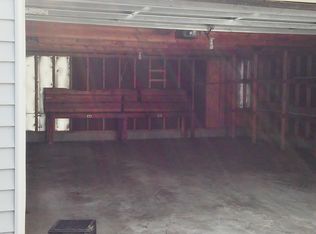 4206 S Lynhurst Dr, Indianapolis, IN 46221