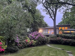 12 Seely Pl, Scarsdale, NY 10583