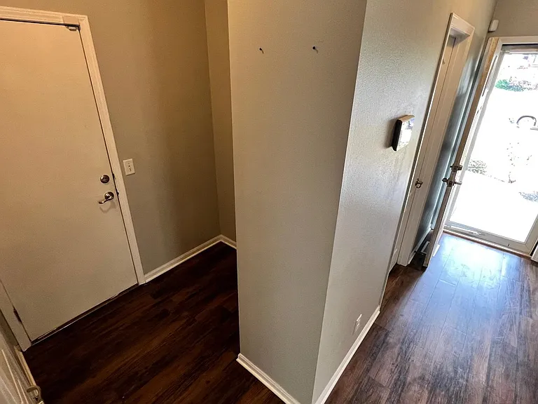 6008 S 190th Ter — Photo 6