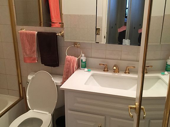 2nd image of 1540 Lasalle St #1806