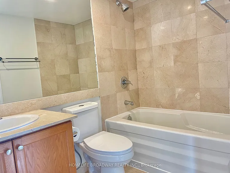 736 Spadina Ave #715 — Photo 7