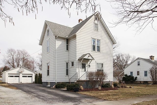 1st image of 521 Catalpa St