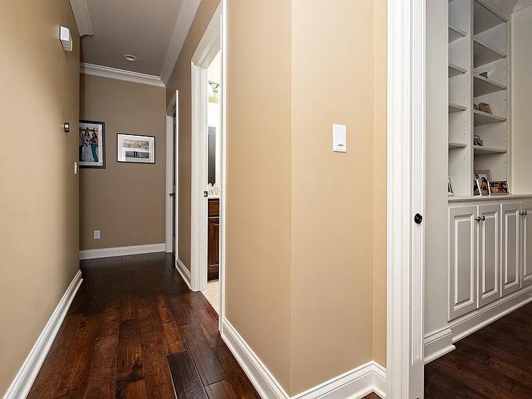 9406 Harlequin St — Photo 28