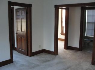 807 Genesee St #B, Delafield, WI 53018