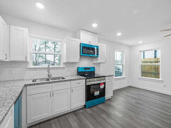 2nd image of 6009 Wedgefield St #B