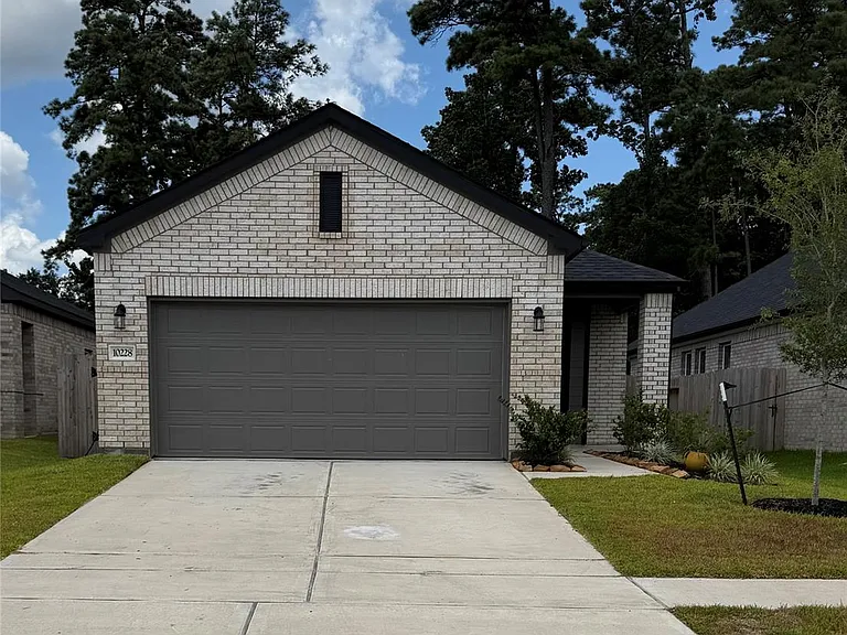 10228 Badger Run Ln — Photo 1