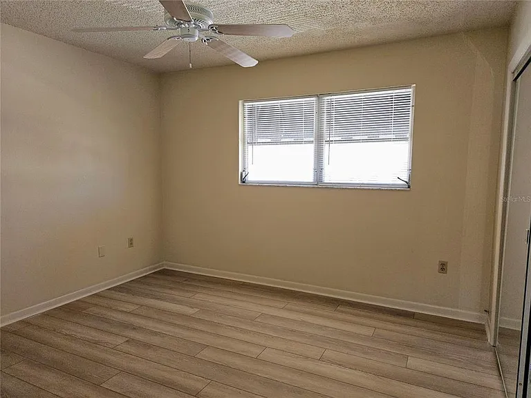 360 137th Avenue Cir #360 — Photo 15