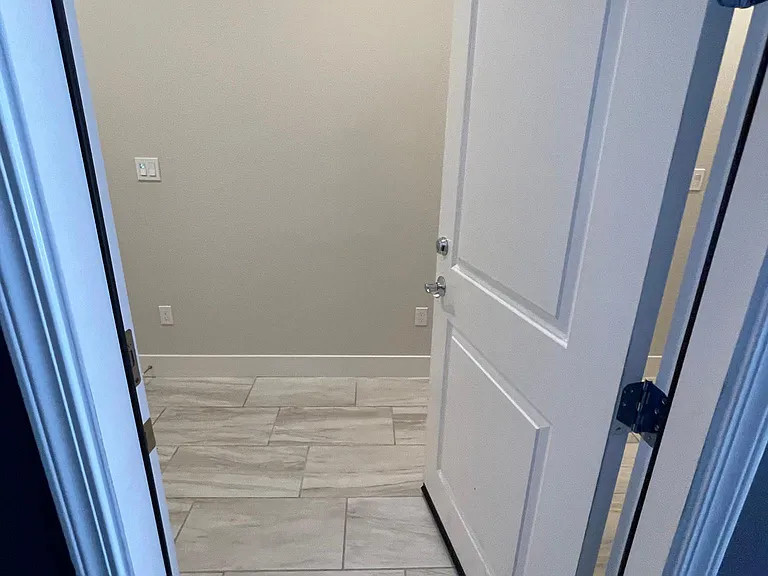 363 Pear Tree Ter #E — Photo 39