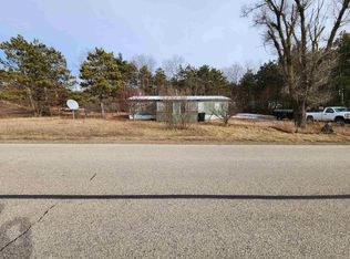 707 N 1st St, Avoca, WI 53506