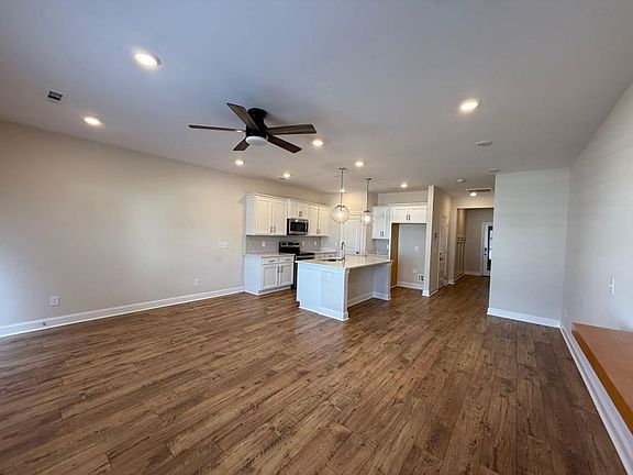 4th image of 5750 Dockside Dr