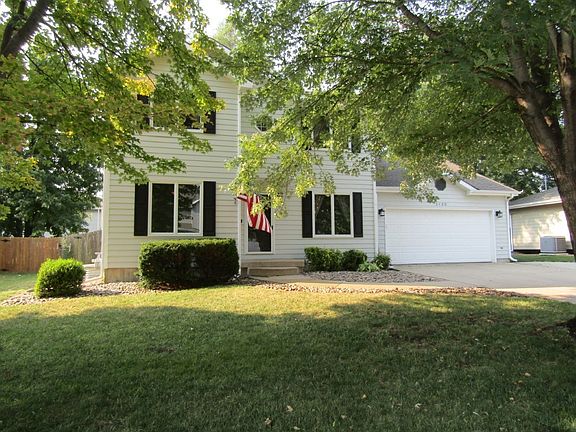 2nd image of 2120 Village Ln