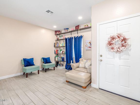 3rd image of 5415 W MINTON Avenue