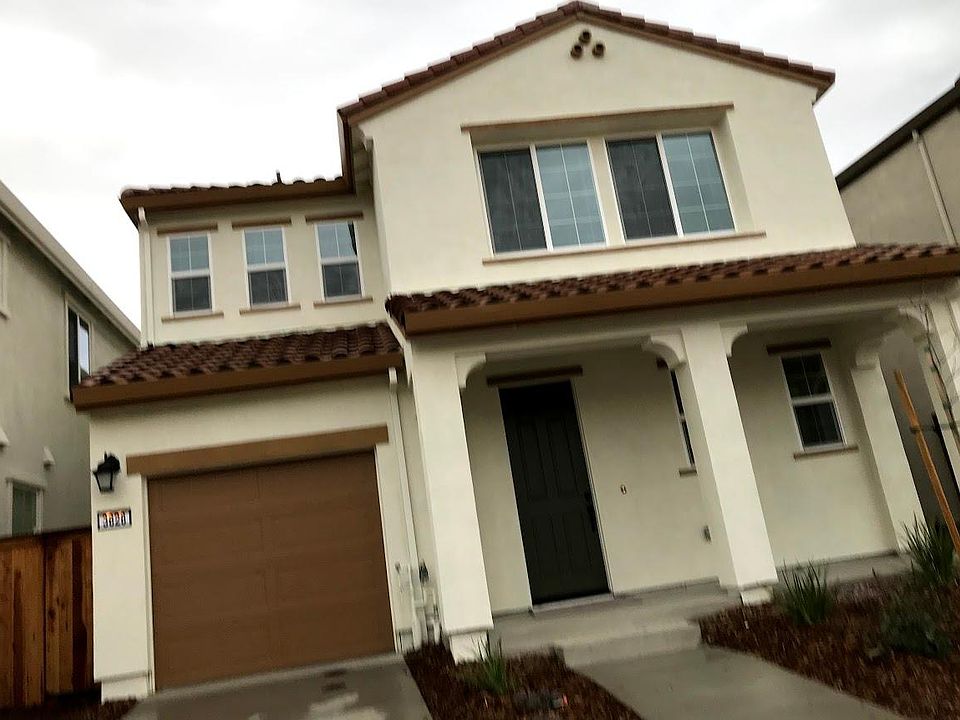 1st image of 2453 Laurel Clark Ave