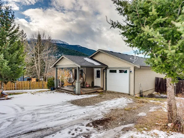 5648 Lynes Rd, Columbia Shuswap, BC V0E 1M1