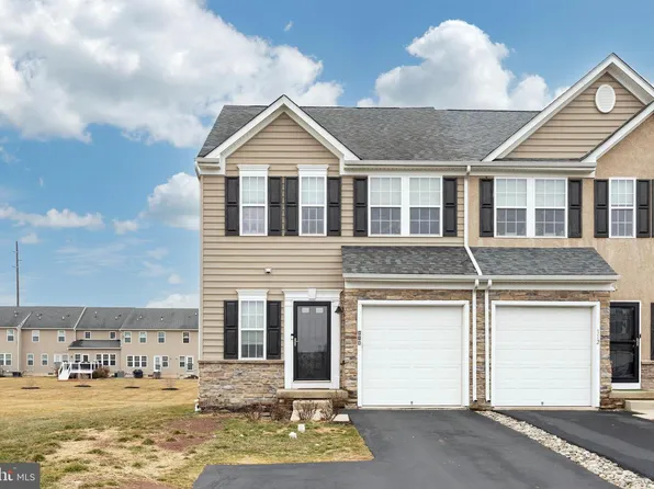 110 Fawn Dr, Gilbertsville, PA 19525