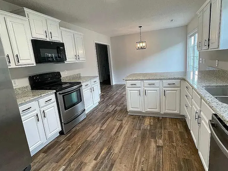 302 Jessup St — Photo 3