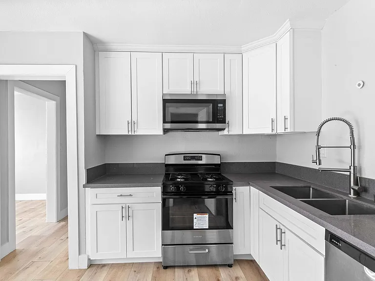 7137 Greeley St #4 — Photo 7