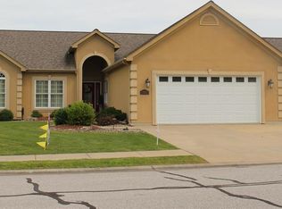 2633 Pine View Dr, Highland, IL 62249