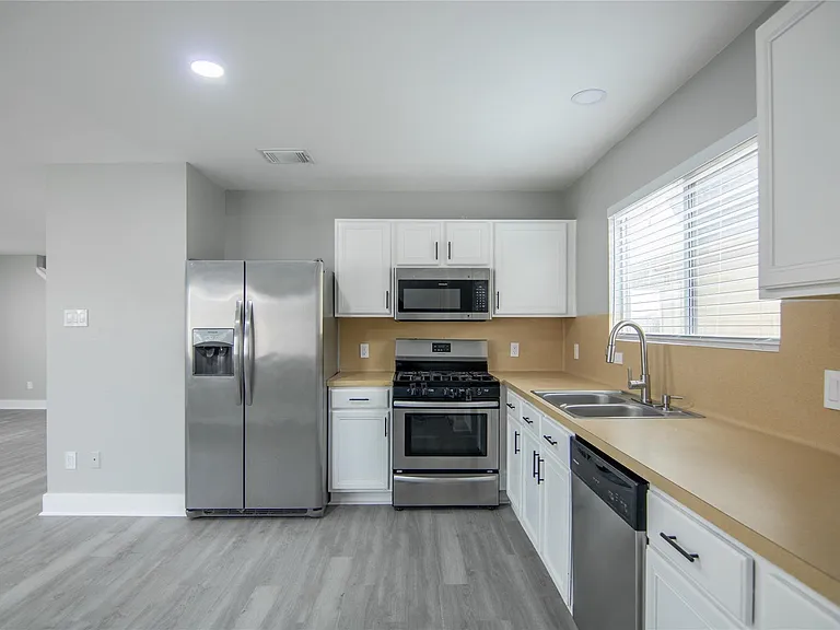 20911 Young Meadows Way — Photo 9