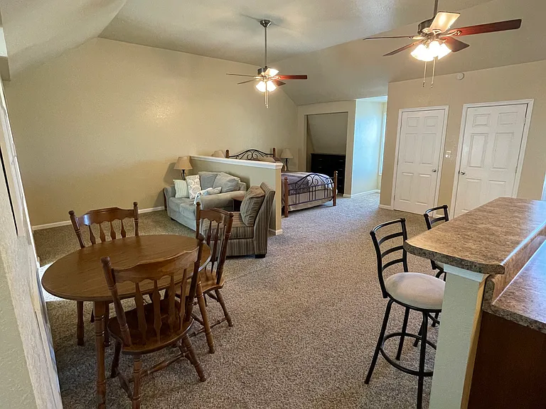 2500 Maymont Ct — Photo 3