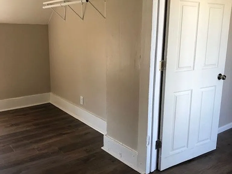 1832 Bellinger St — Photo 9